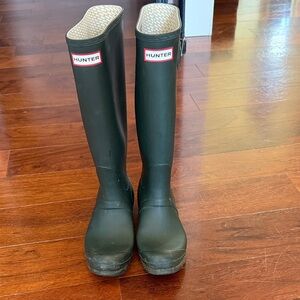 Hunter Tall Rubber Rain Boots in Dark Green